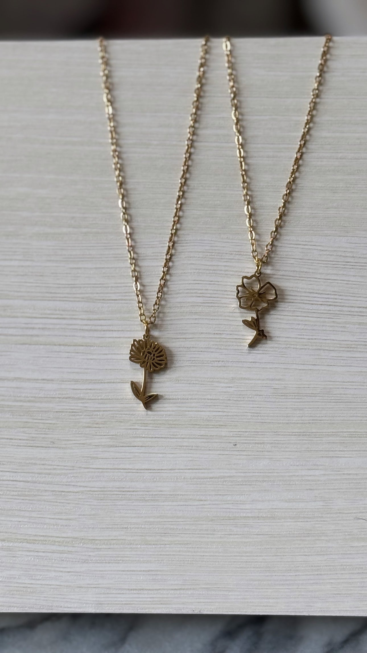 Birth Flower Necklace - Gold