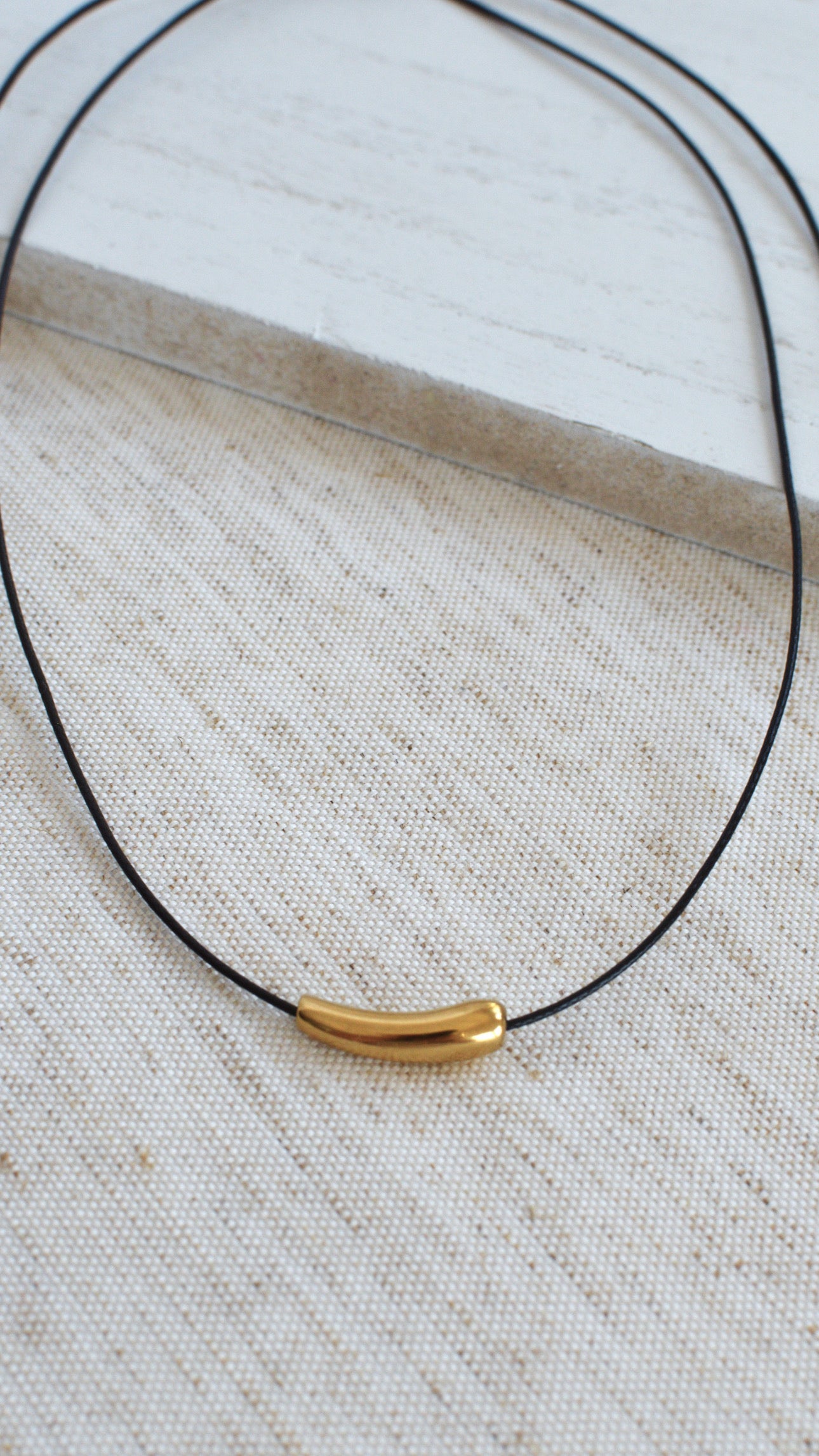 Small Curved Tube Adjustable Necklace