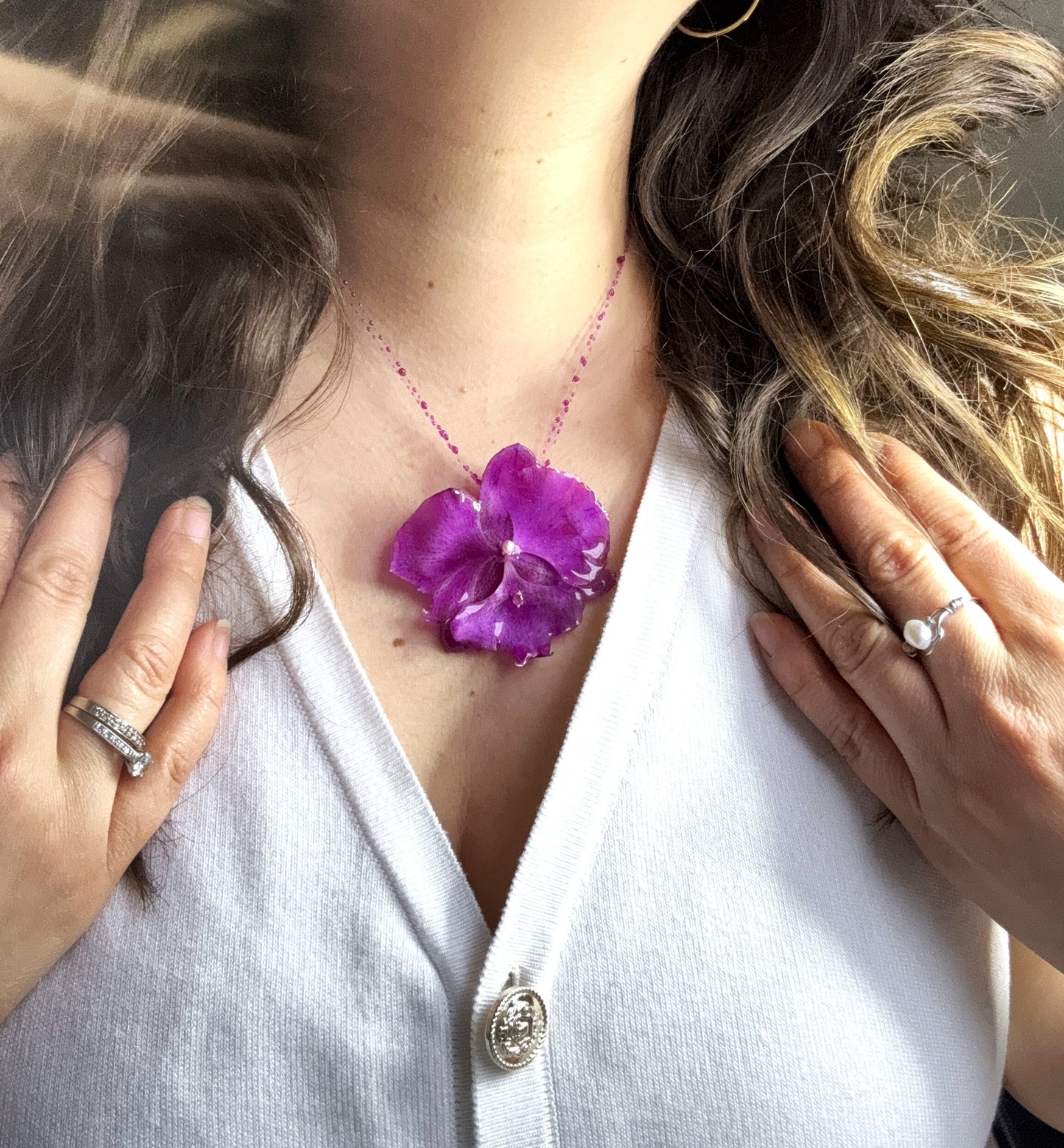 Real Orchid Invisible Necklace – Resin Droplet Chain
