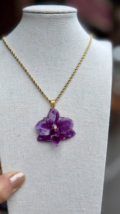 Violet Necklace