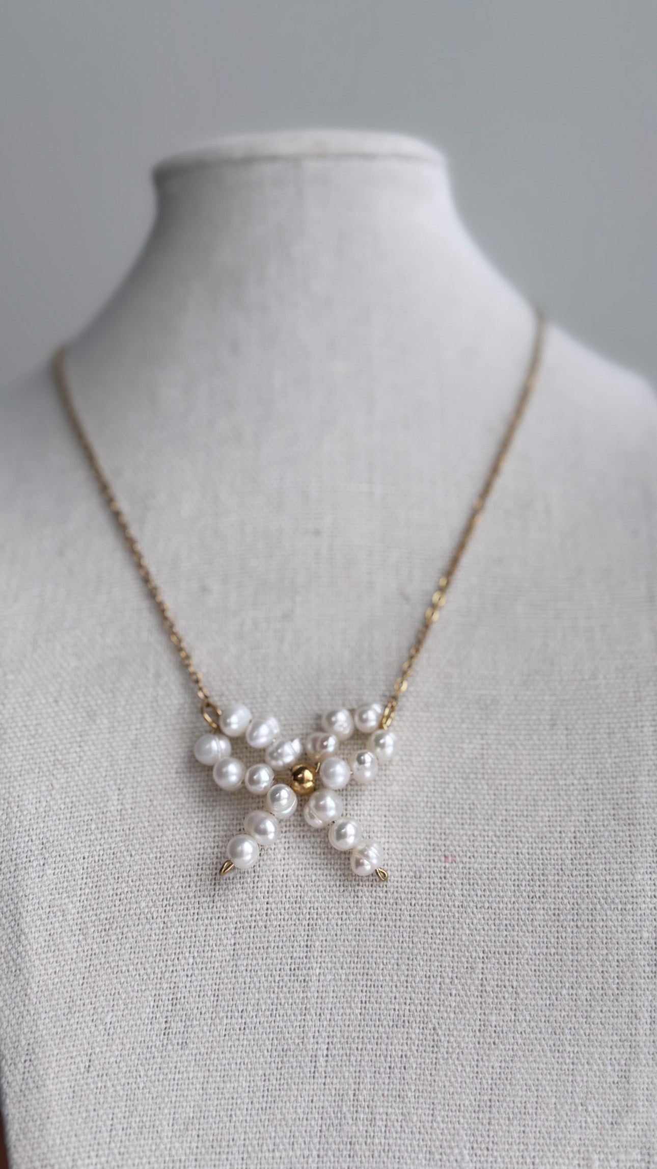 Freshwater Pearl Bow Necklace