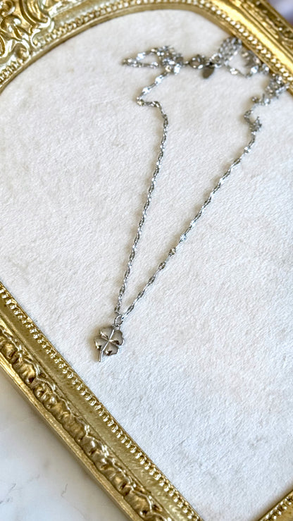 Clover Necklace