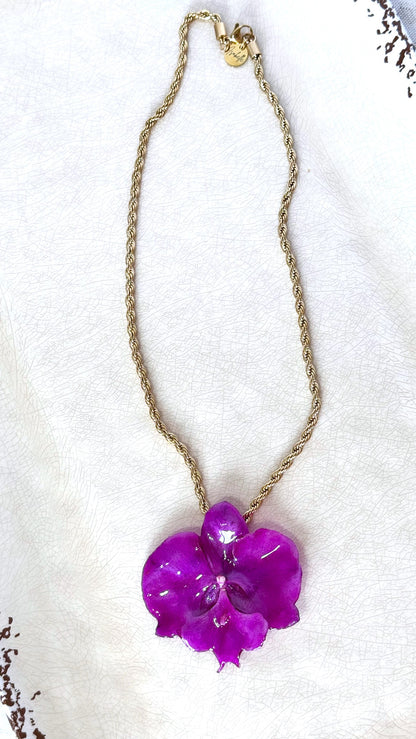 Real Orchid Flower Necklace – Gold Rope Chain