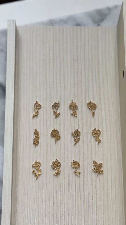 Birth Flower Necklace - Gold