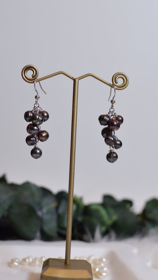 Black Pearls Cluster Earrings