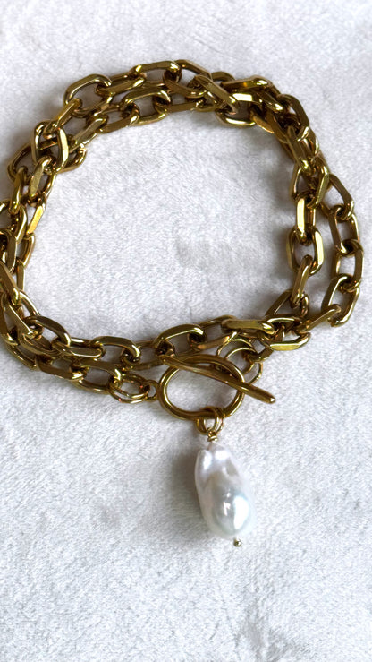 Baroque Pearl Necklace
