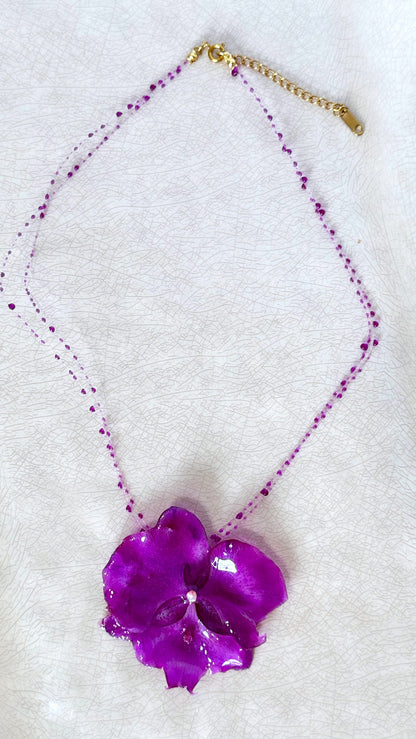 Real Orchid Invisible Necklace – Resin Droplet Chain